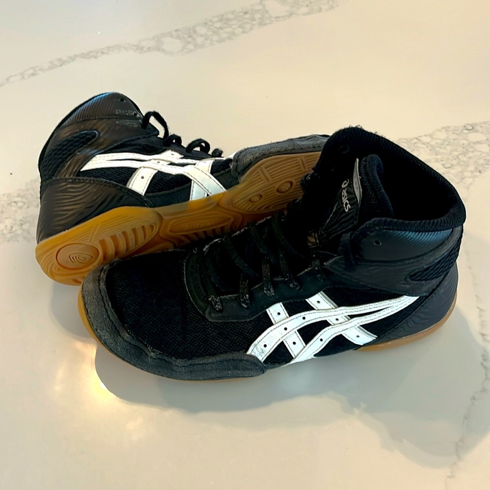 Youth ASICS Matflex 7